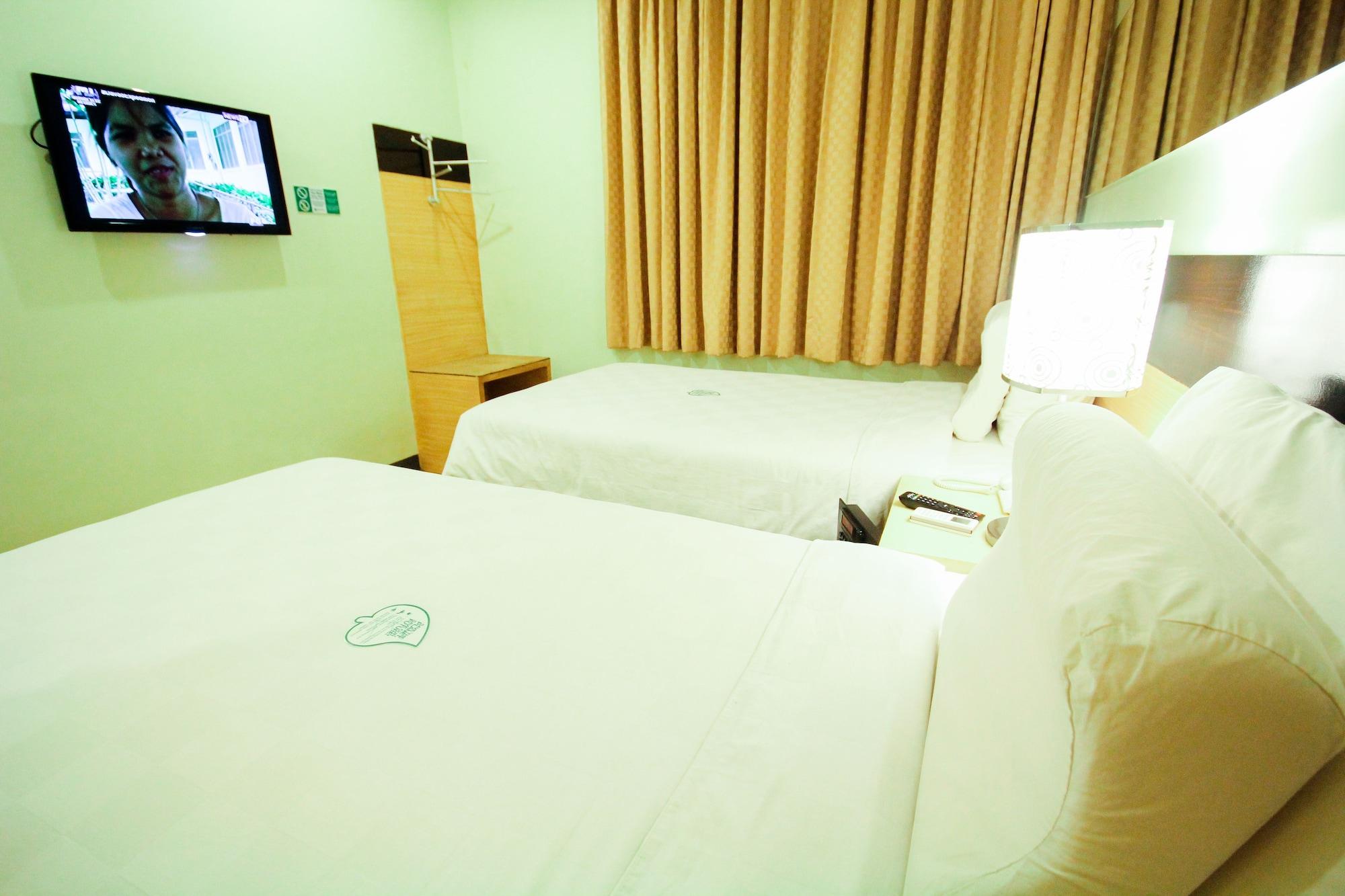 Go Hotels Iloilo Extérieur photo
