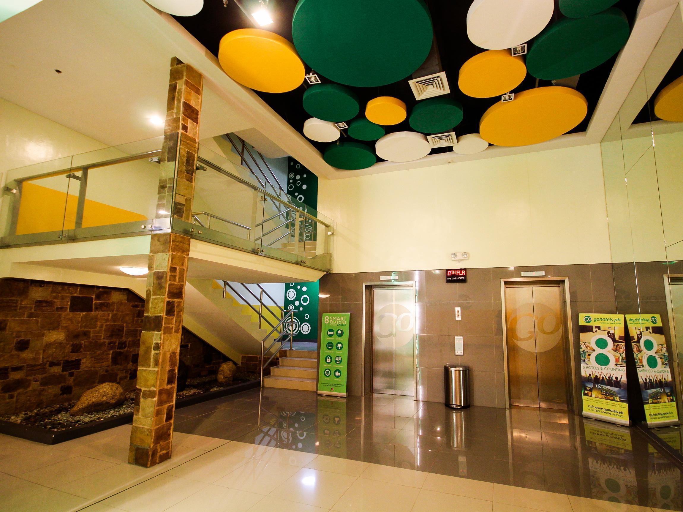 Go Hotels Iloilo Extérieur photo